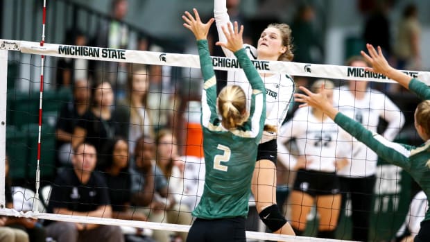 Michigan State Volleyball (PHOTO:  MSU SID)